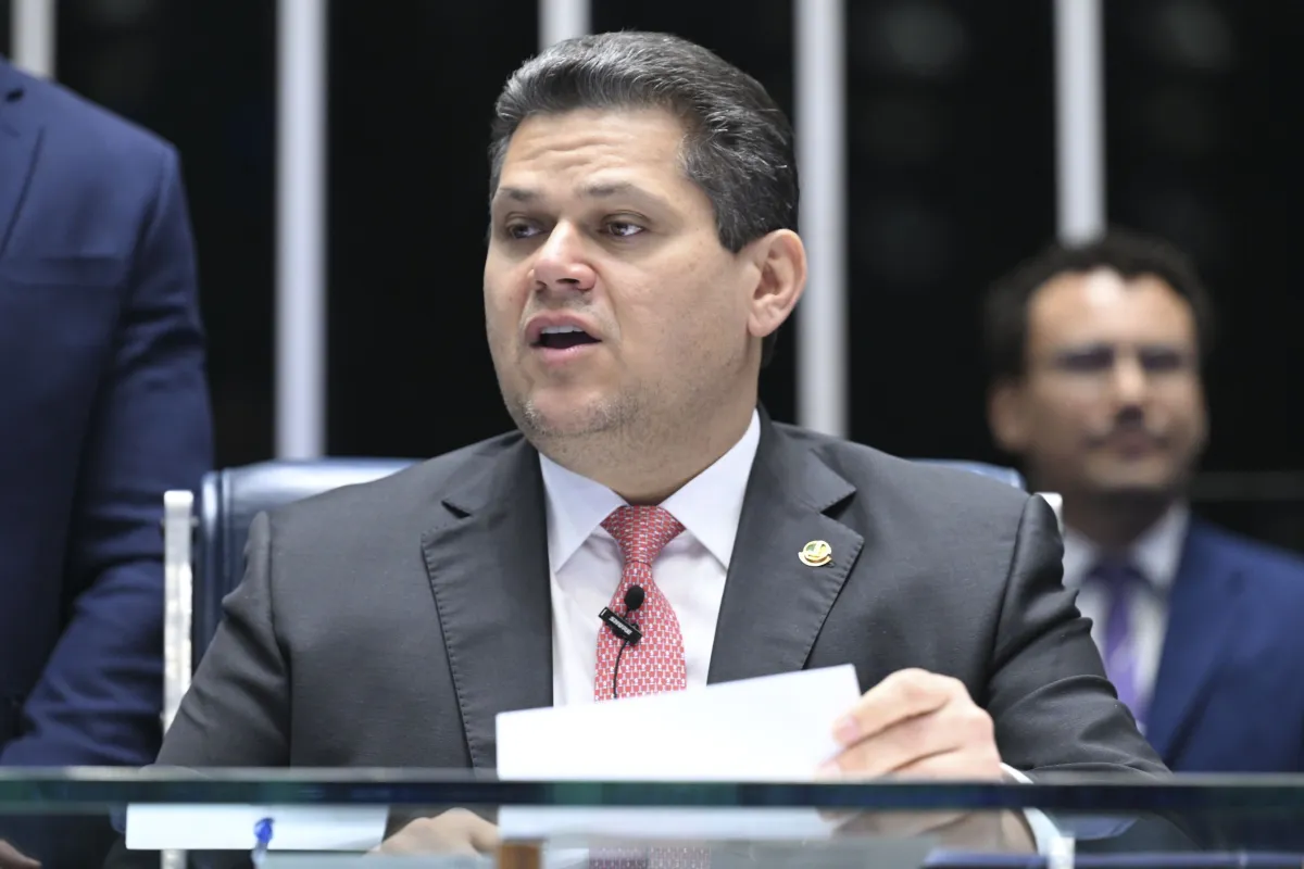 Senado cancela sessões da semana e votação da PEC da Segurança é adiada